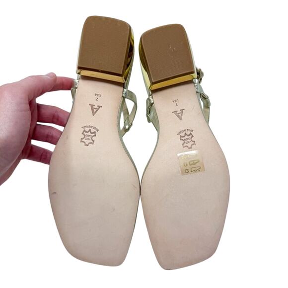 NWOB Anthro Metallic Gold Leather Low Heel Sandals Women's Size 7 Made in Brazil - Picture 6 of 9